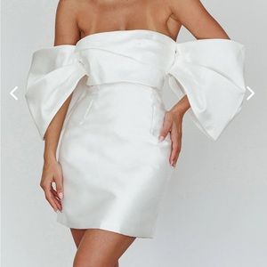 MAGNOLIA OFF-SHOULDER MINI DRESS WHITE